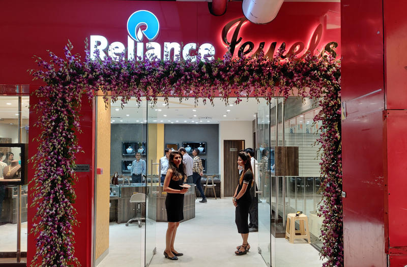 Reliance jewellery franchise opportunity with a premium showroom and jewellery displays